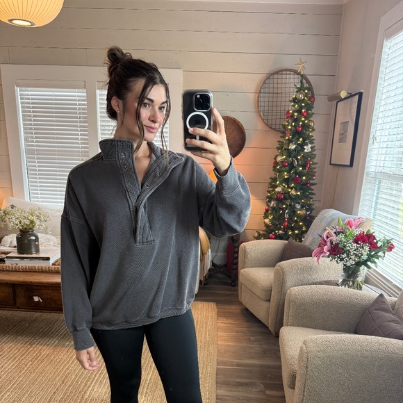 Aerie Charcoal Grey Henley Sweatshirt - Picture 1 of 4